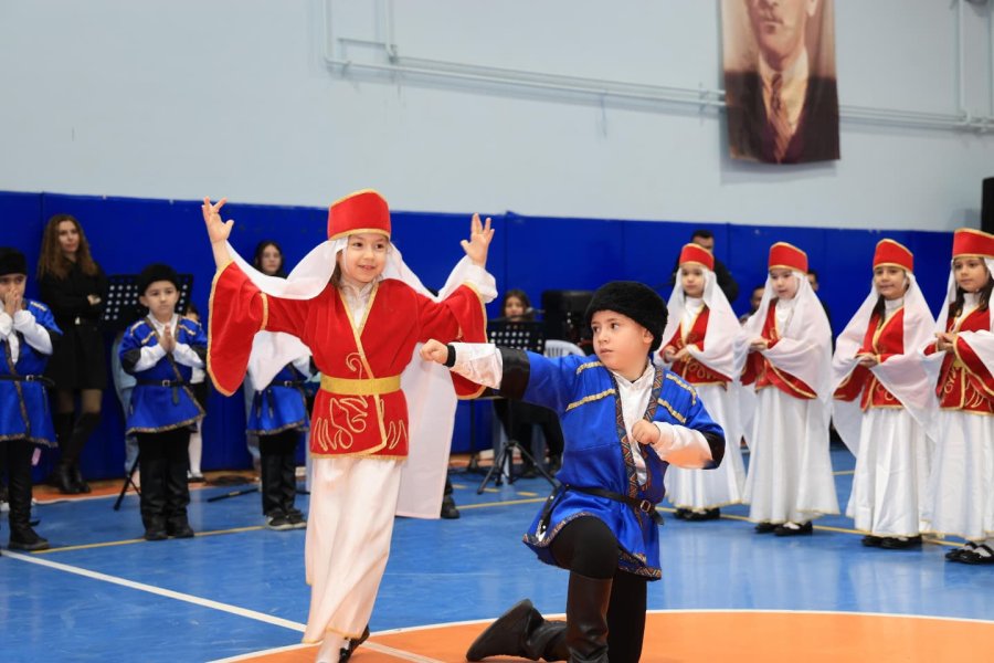 Başkan Büyükgöz karne törenine katıldı