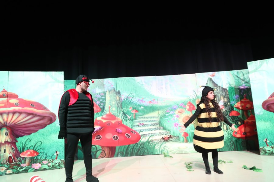 Minikler “Beneksiz Böcek Uğur” ile Keyifli Anlar Yaşadı