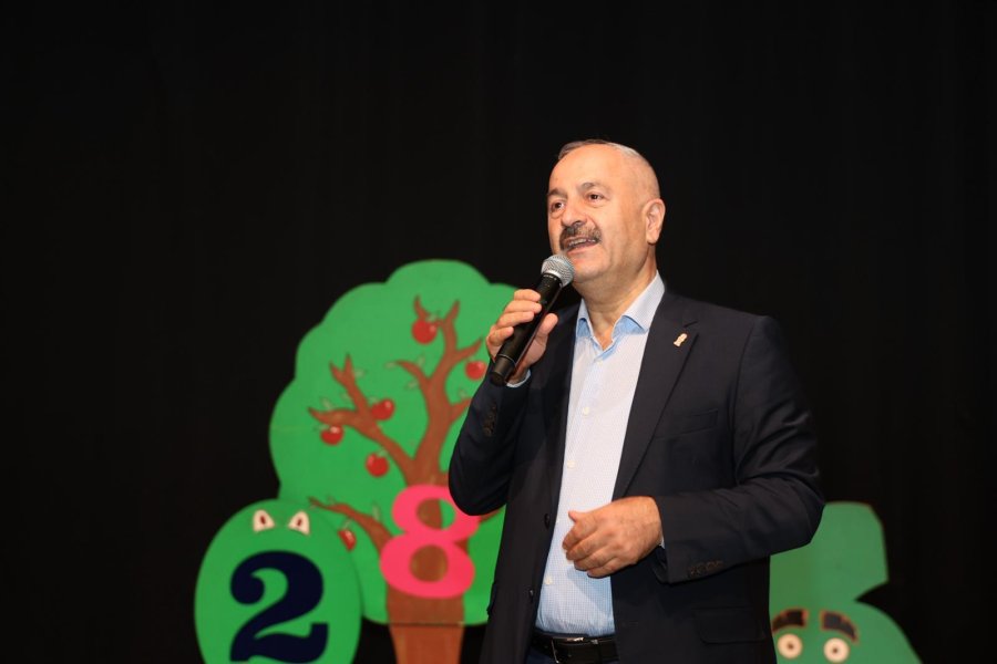 Başkan Büyükgöz’den Miniklere Sürpriz