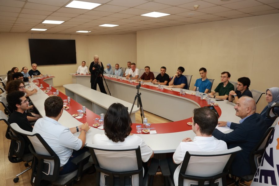 Başkan Büyükgöz, Gebze’nin YKS Şampiyonlarını Ağırladı