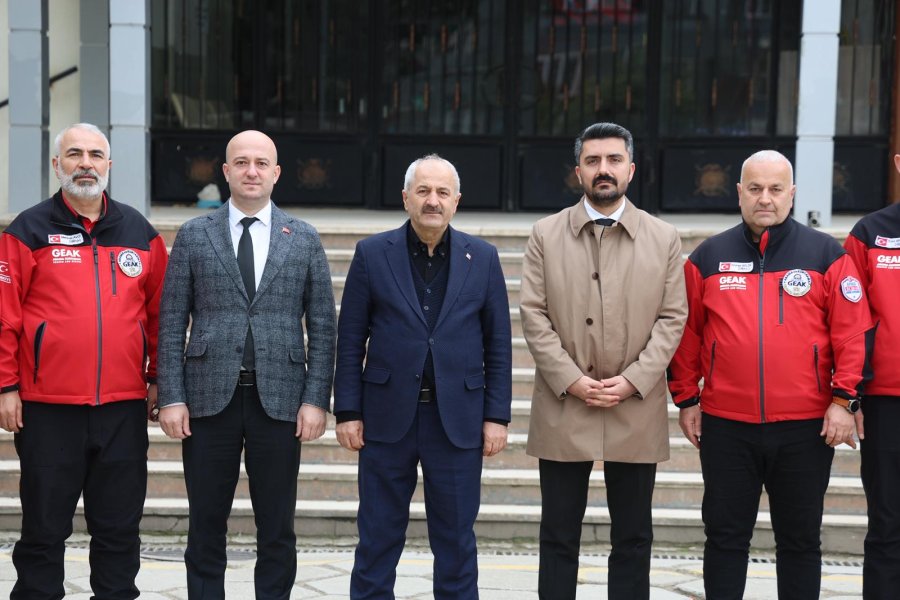 BAŞKAN BÜYÜKGÖZ, HATAY’DA DEPREM ŞEHİTLERİNİ ANDI