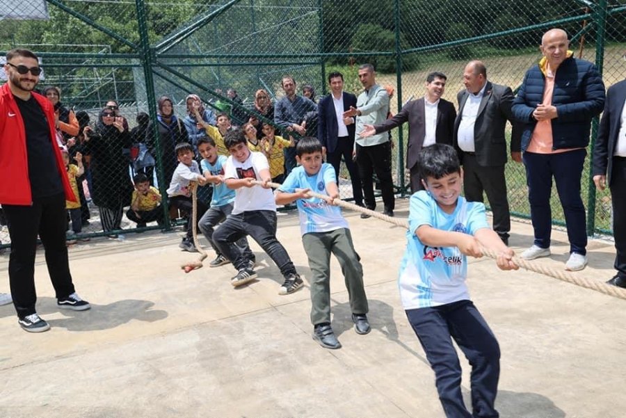 Başkan Büyükgöz, Cumaköy  Mesire’de Gençleri Ağırladı