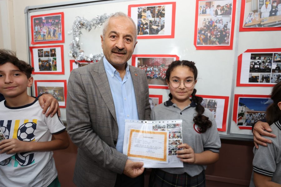 Gebzeli Öğrencilere Karneler Protokolden