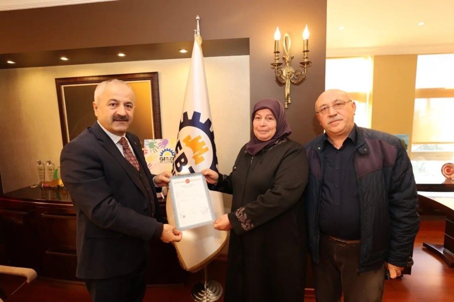 Adem Yavuz’da İlk Tapu Başkan Büyükgöz’den