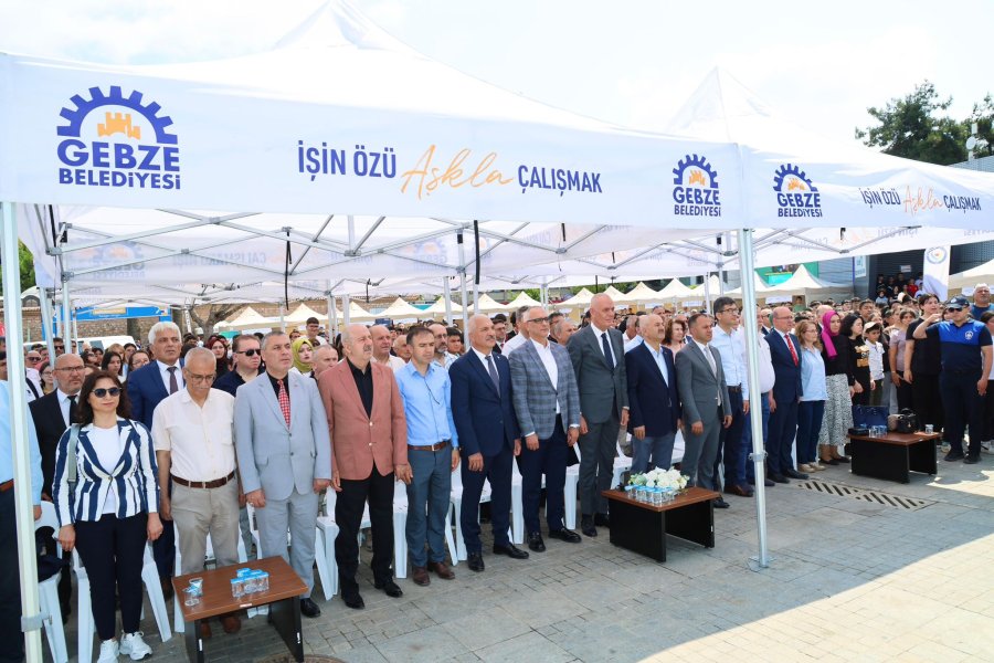 Gebze’de Mesleki Eğitim Tanıtım ve İstihdam Fuarı Açıldı