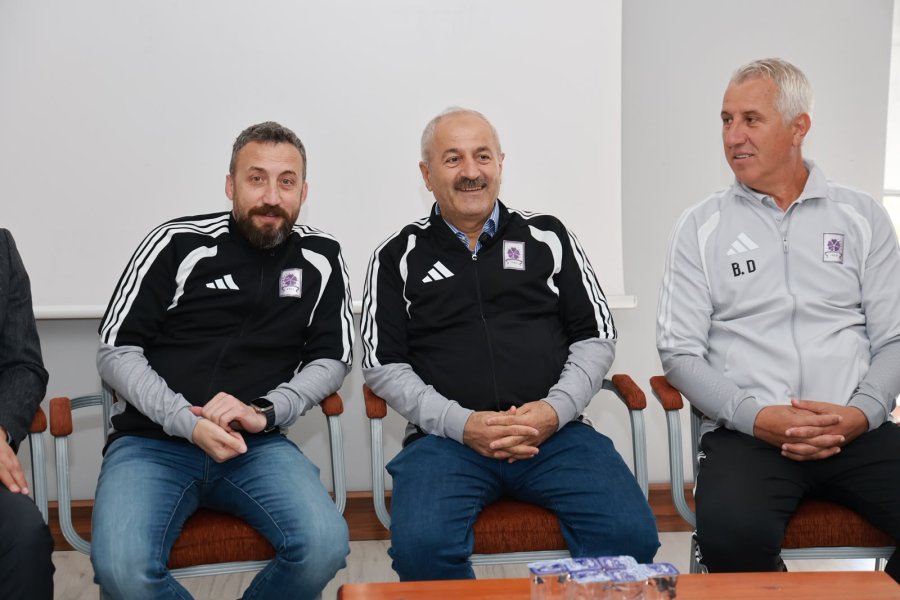 Başkan Büyükgöz Gebzespor'un Bolu Kampında