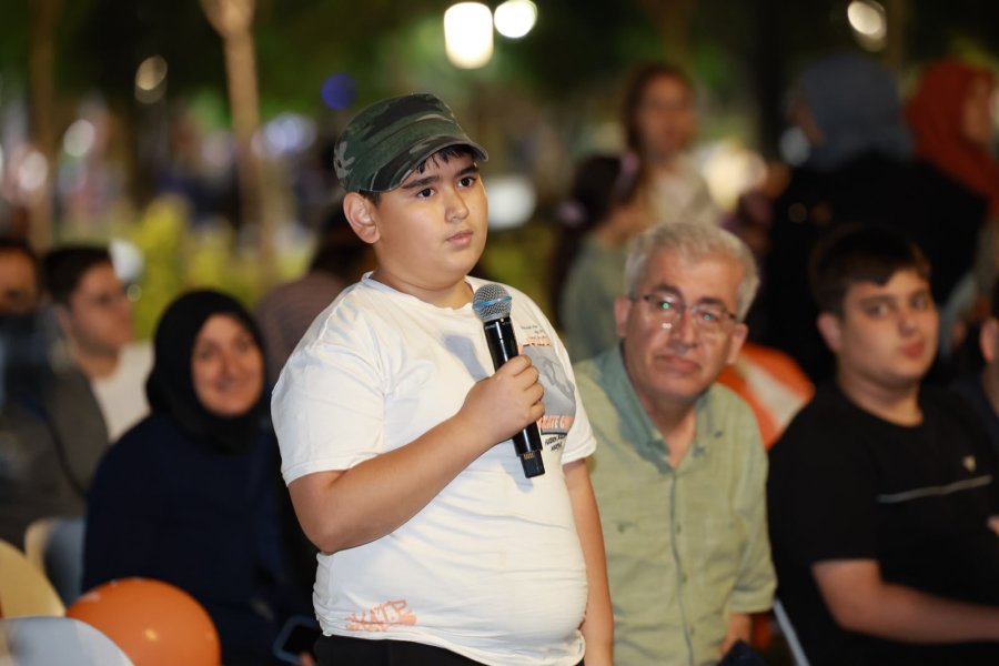 “Vatandaş Soruyor, Başkan Cevaplıyor” Programı Gebze Millet Bahçesi’nde Gerçekleştirildi