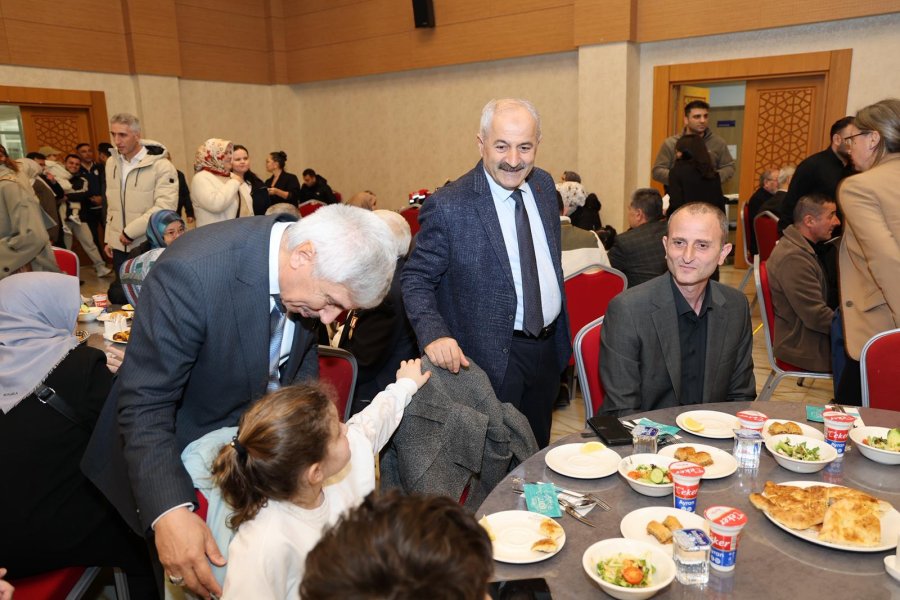 Başkan Büyükgöz Şehit Aileleri ve Gazilerle İftar Sofrasında Buluştu