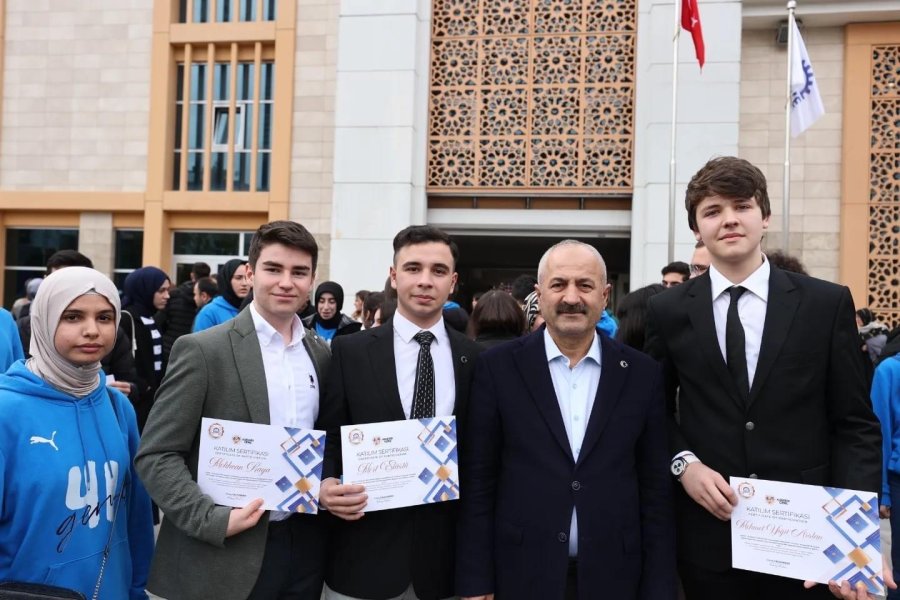 41 Genç’te Sertifikalar Başkan Büyükgöz’den 