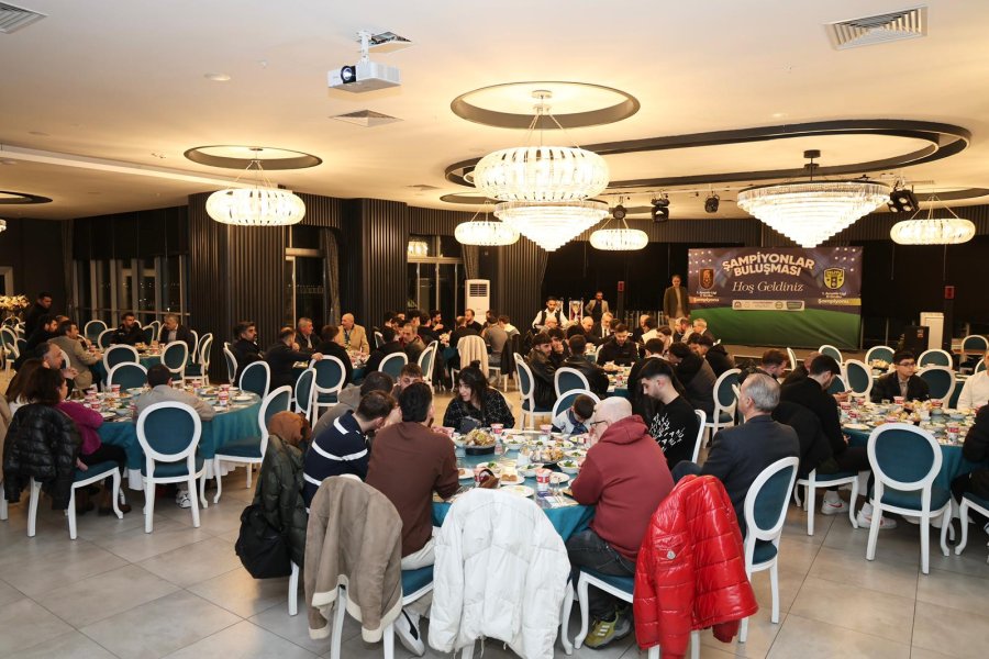 BAŞKAN BÜYÜKGÖZ ŞAMPİYONLARI AĞIRLADI