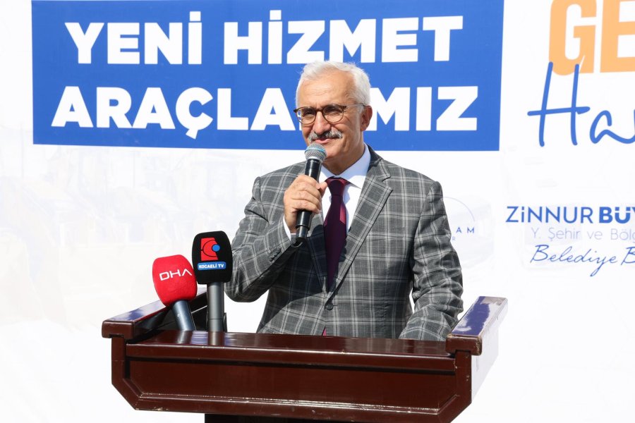 Gebze Belediyesi 32 Yeni Aracı Törenle Hizmete Aldı