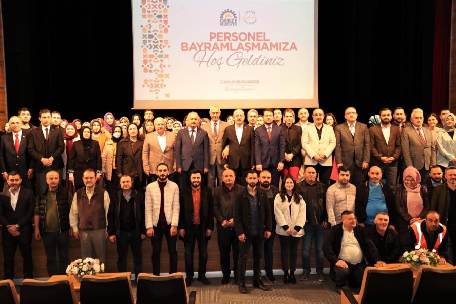 Başkan Büyükgöz, Mesai Arkadaşlarıyla Bayramlaştı