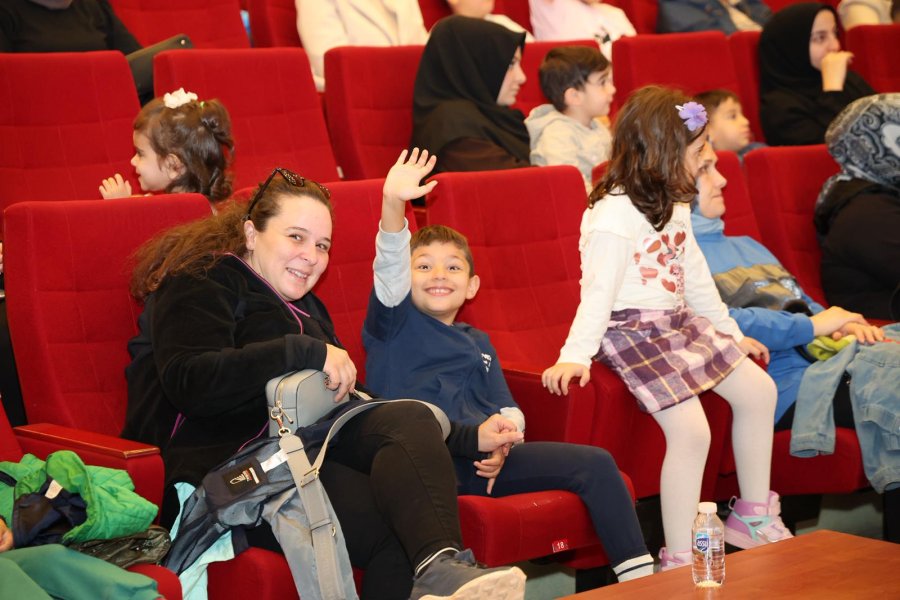 Miniklerden “Aslan Hürkuş 4: Hürjet”le eğlendi