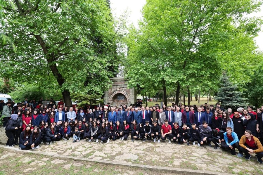 Fatih Sultan Mehmet Han Hünkar Çayırı’nda Anıldı