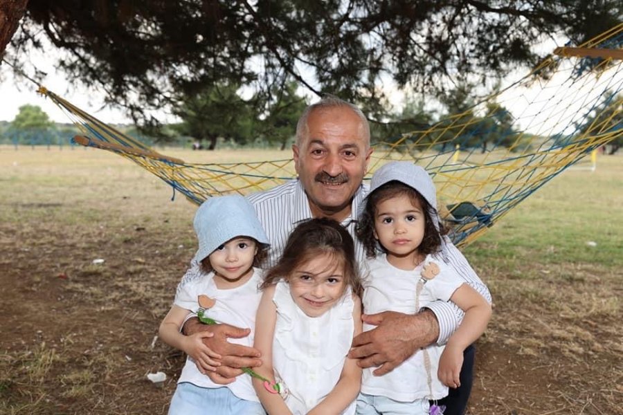 Başkan Büyükgöz mesai arkadaşlarını piknikte ağırladı