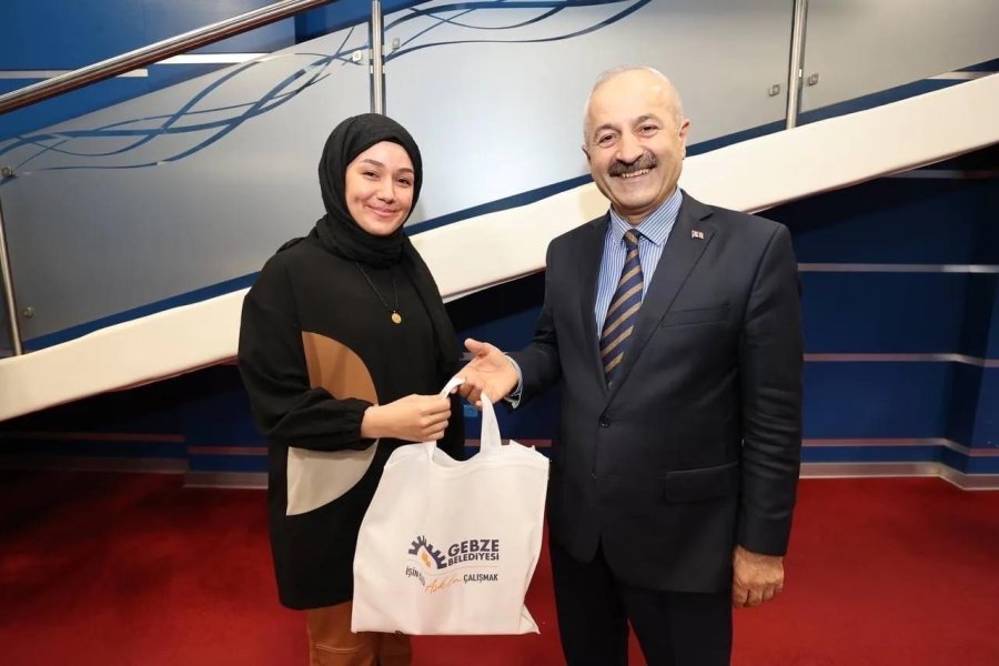 Gebze’deki Tüm Öğretmenlere Özel Tebrik