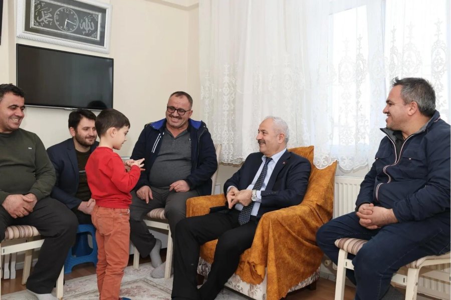 Cumhur İttifakı Adayı Büyükgöz, İnönü’yü Turladı 