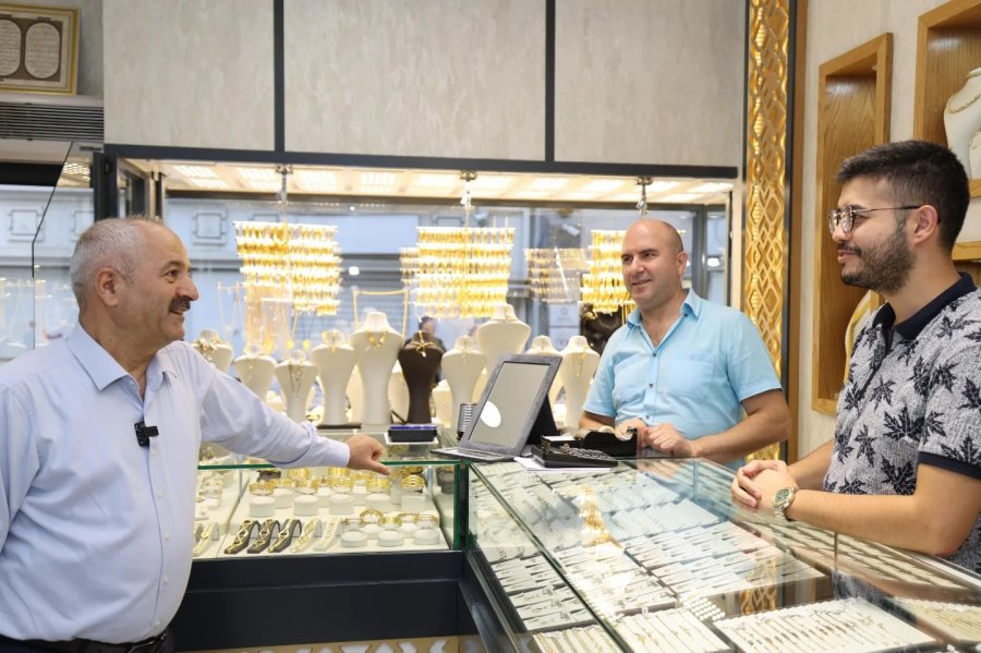 Başkan Büyükgöz’den Esnaf Turu   