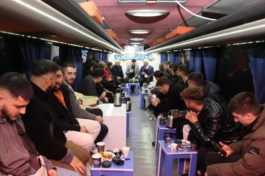 Başkan Adayı Büyükgöz ve Vekil Hülagü Arapçeşme Sakinlerine Misafir Oldu