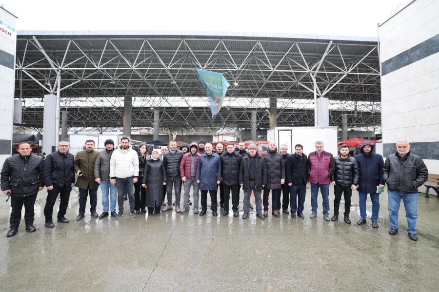 Başkan Adayı Büyükgöz’den Tatlıkuyu’da Pazar Turu