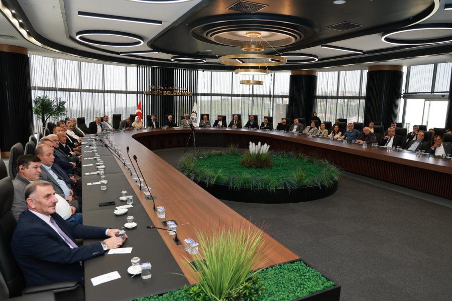 Başkan Büyükgöz Mahalle Muhtarlarıyla Bir Araya Geldi