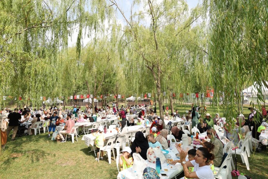 Başkan Büyükgöz, Gebzeli  minikleri piknikte ağırladı 