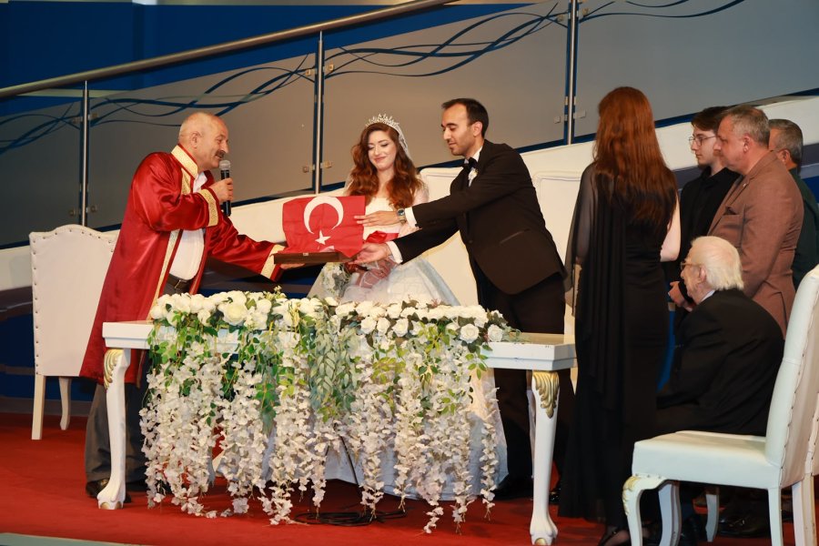 Başkan Büyükgöz, Sultan II. Abdülhamid Han’ın Torununun Nikahını Kıydı