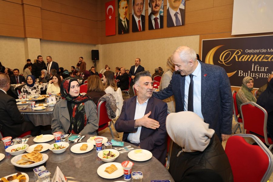 Başkan Büyükgöz Şehit Aileleri ve Gazilerle İftar Sofrasında Buluştu