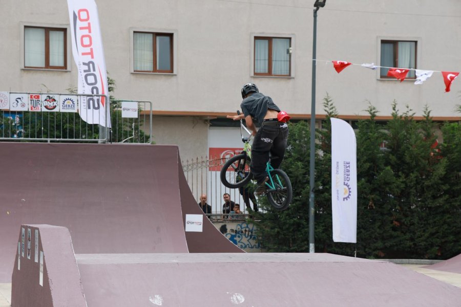 Adrenalin Gebze’de Zirve Yaptı: 2. BMX Park Türkiye Şampiyonası Nefes Kesti