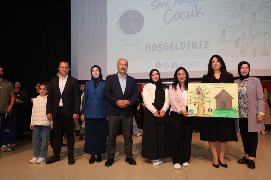 Gebze Okur Projesinde Dilek Cesur Söyleşisi Yoğun İlgi Gördü