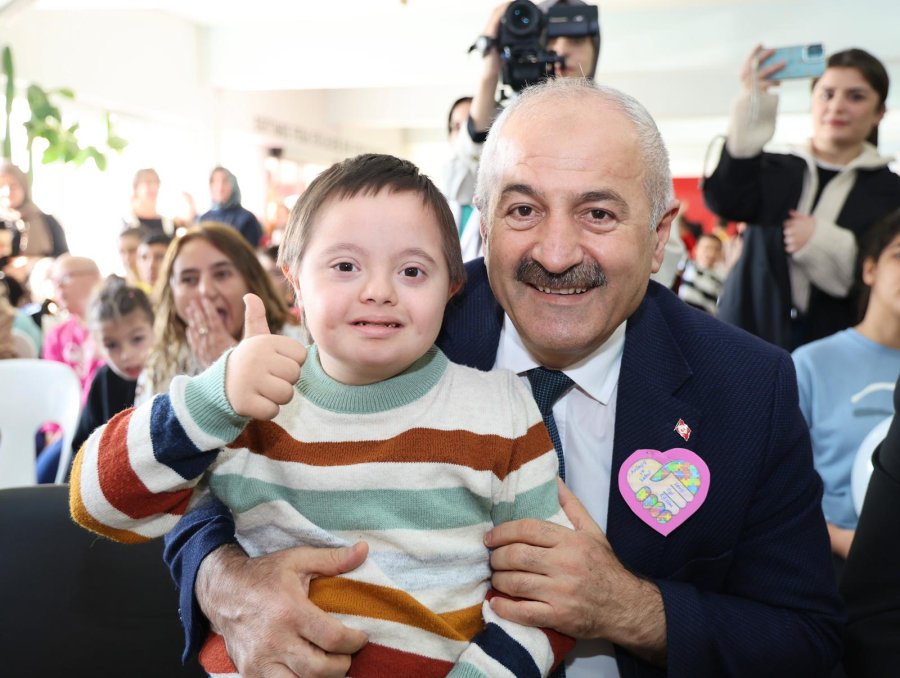 3 Aralık Dünya Engelliler Günü Gebze’de Anlamlı Programla Kutlandı