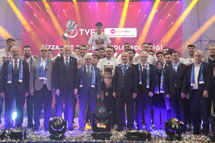 Gebze’nin “Efeleri” Şampiyonluk Kupasına Kavuştu