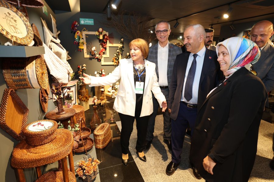 GESMEK’ten Hayata Dokunan Sergi