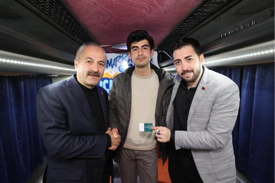 Üniversiteli Gençler Sordu Başkan Adayı Büyükgöz Cevapladı