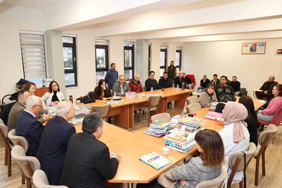 BAŞKAN BÜYÜKGÖZ VE KAYMAKAM ÖZYİĞİT’TEN OKUL ZİYARETİ