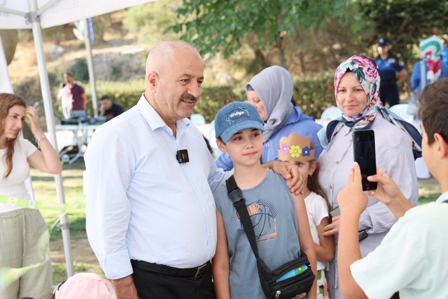 Başkan Büyükgöz, Miniklerin Atölye Keyfine Ortak Oldu