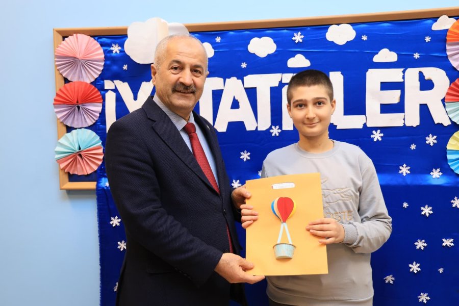 Başkan Büyükgöz karne törenine katıldı