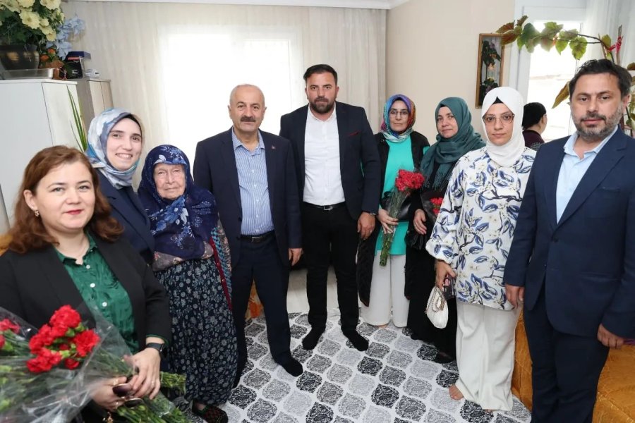  Başkan Büyükgöz’den Şehit Annesine Anlamlı Ziyaret 