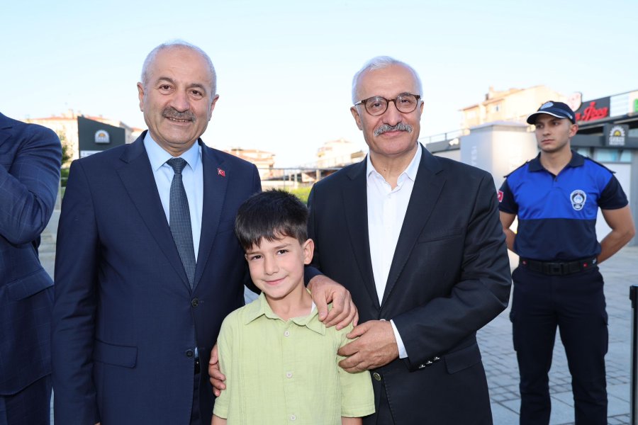 Gebzeliler Kent Meydanında Bayramlaştı