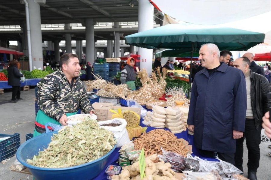 Cumhur İttifakı Adayı Büyükgöz’den Pazarcı Esnaflarına Hayırlı İşler 