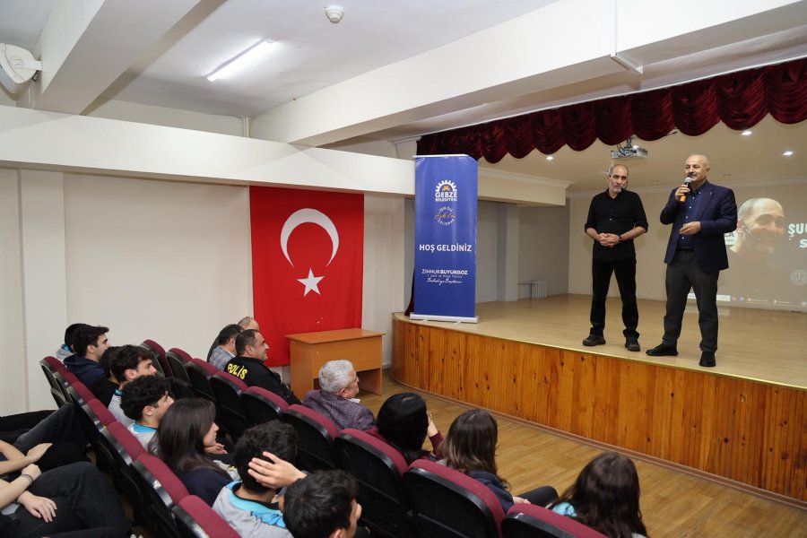 Ahmet Sula’dan Gebzeli Gençlere “Şuurlu Gençlik” Semineri