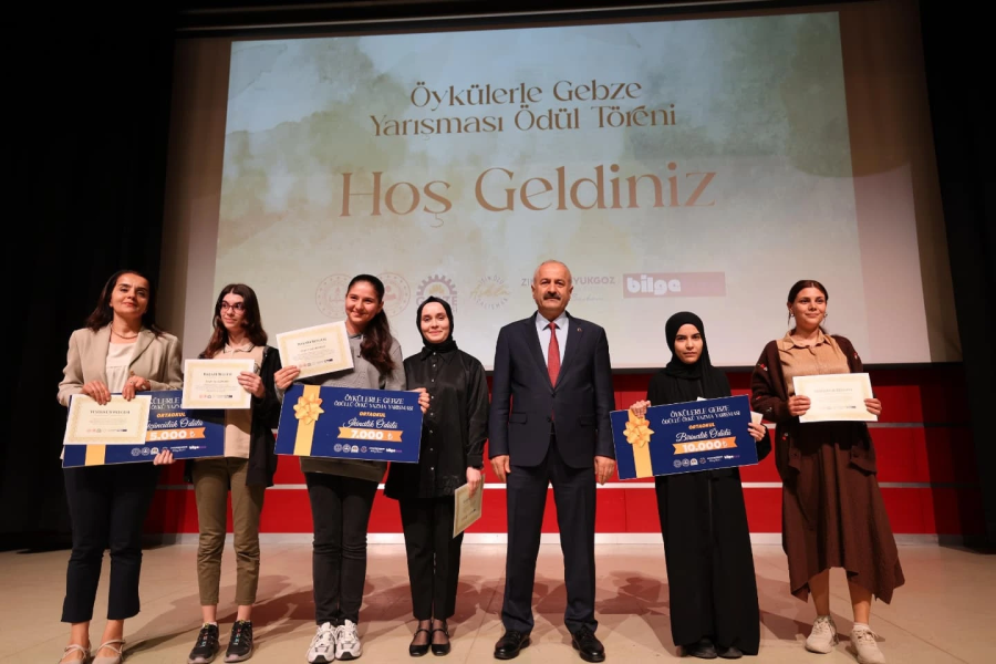 Öykülerle Gebze Yarışmasında Ödüller Protokolden
