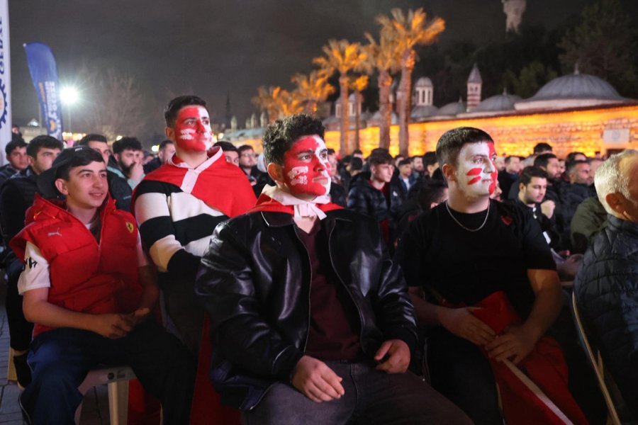 Tarihi Zafer Gebze Kent Meydanı’nda Coşkuyla Kutlandı