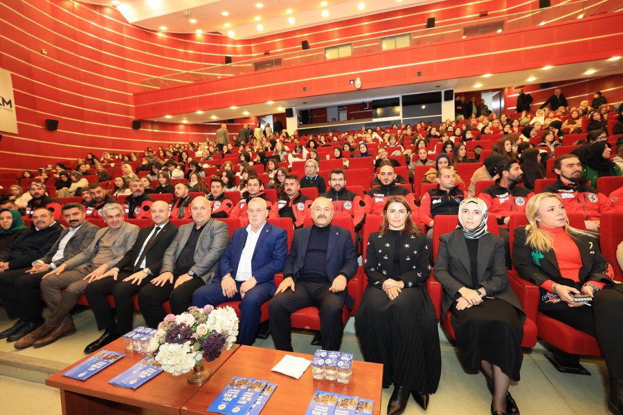 Gebze’de “Afet, Kadın ve Sağlık” Konulu Panel