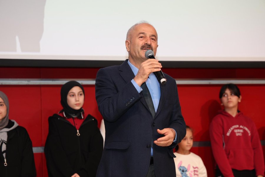 GEBZE’DE ÖĞRETMENLER GÜNÜ COŞKUSU