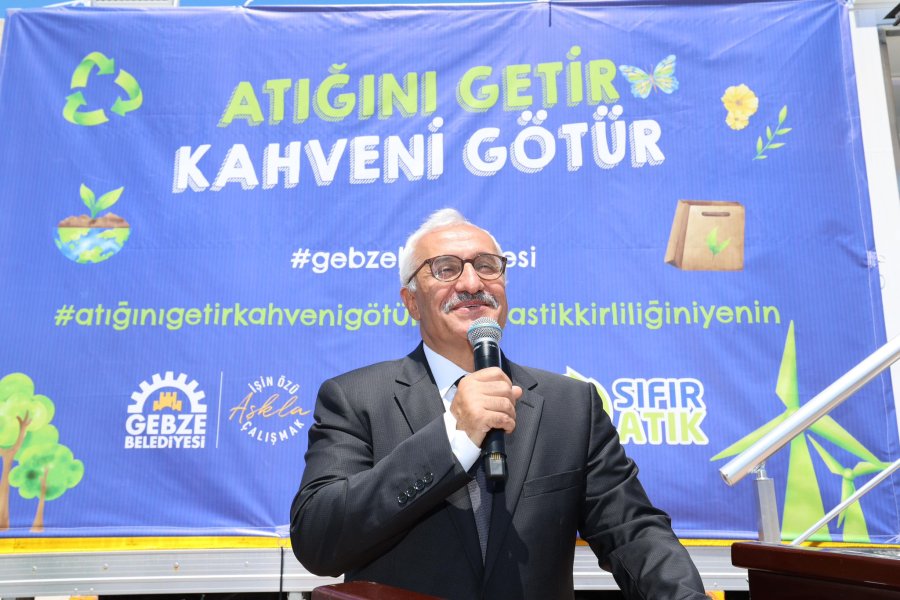 Gebze Belediyesi’nden Çevre Haftasına Özel Etkinlik: “Atığını Getir, Kahveni Götür”