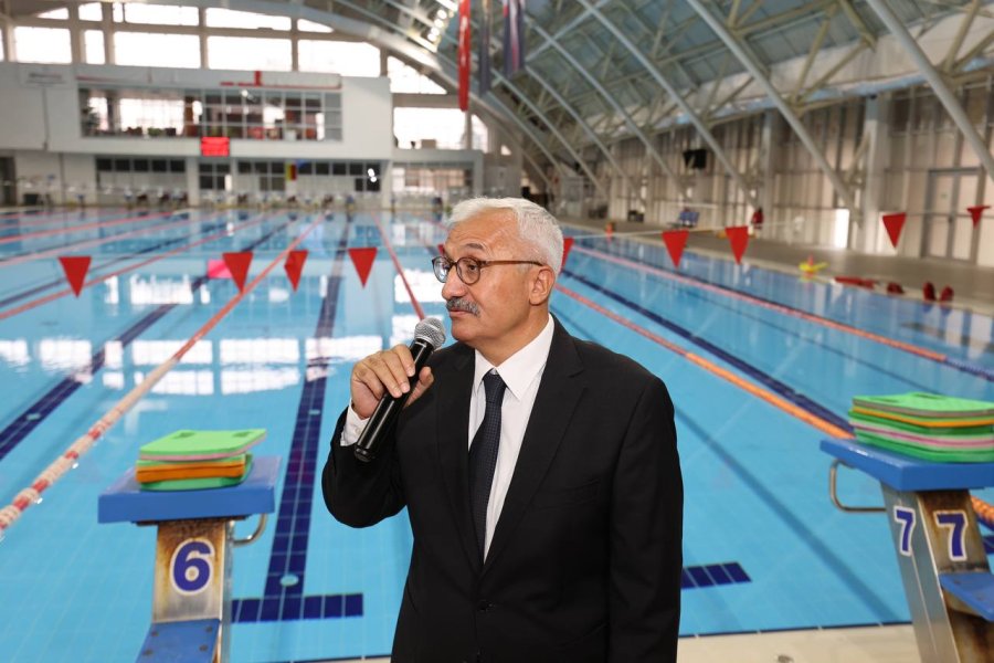 Gebzeli Gençler  Geleceğe Kulaç Atacak