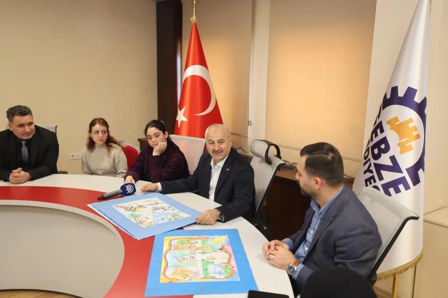 Dereceye giren öğrencilere ödüller Başkan Büyükgöz’den