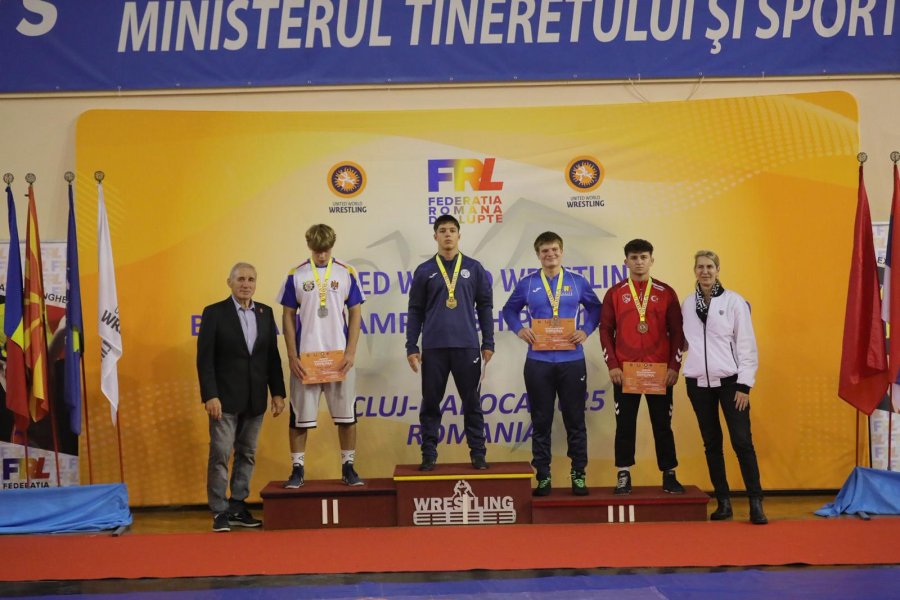 Gebzeli Güreşçiler Balkan Şampiyonasından Madalyalarla Döndü