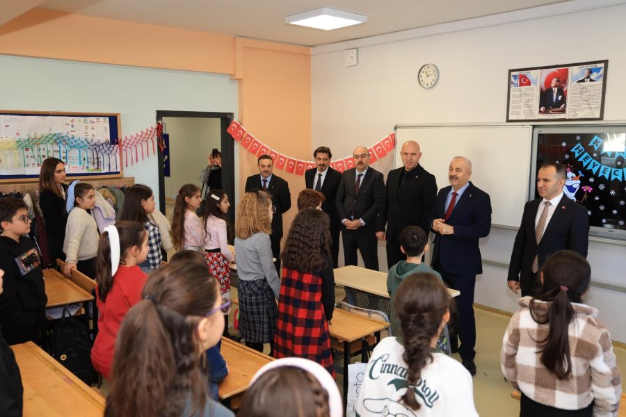 Başkan Büyükgöz karne törenine katıldı